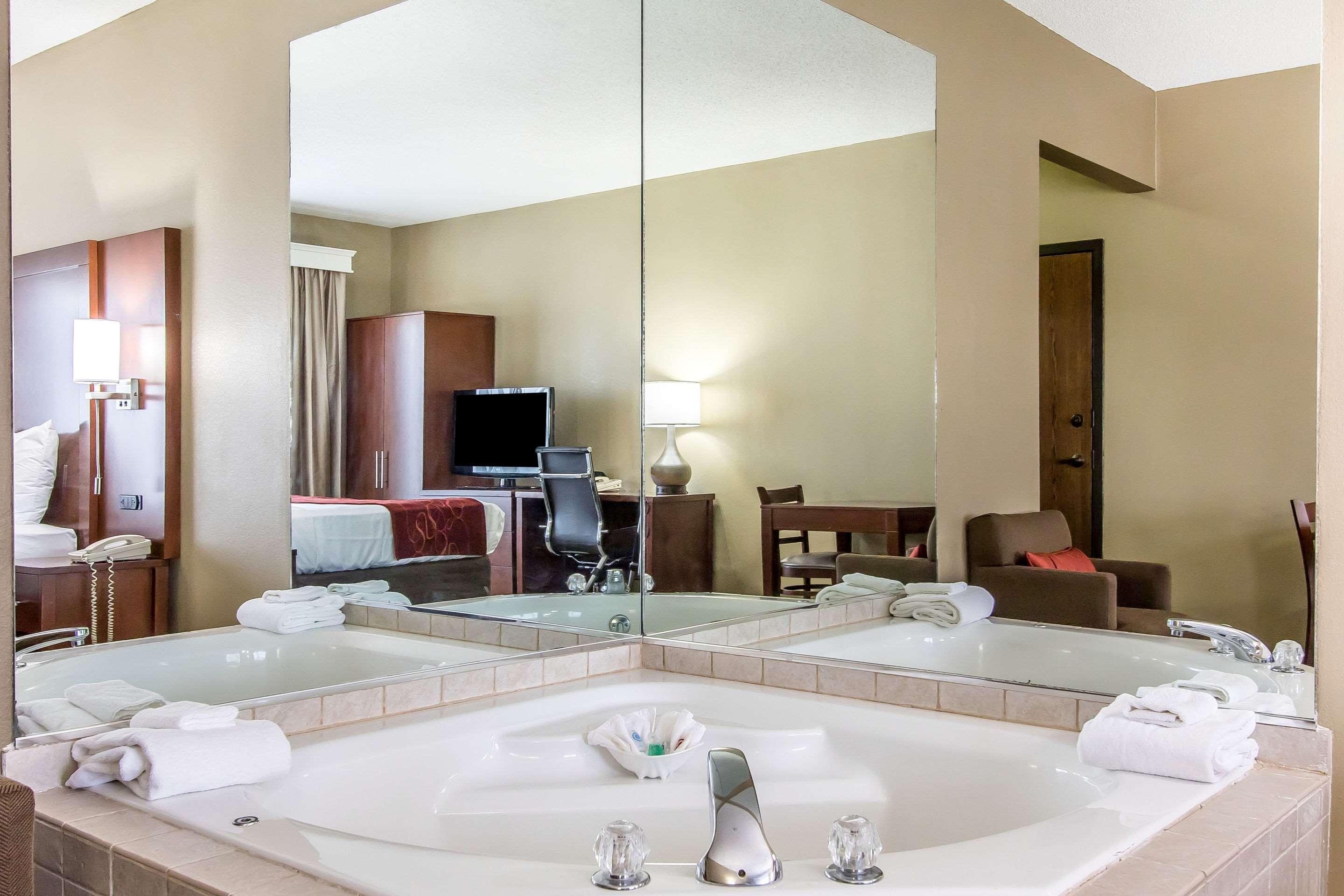 Comfort Suites Эфингем Экстерьер фото